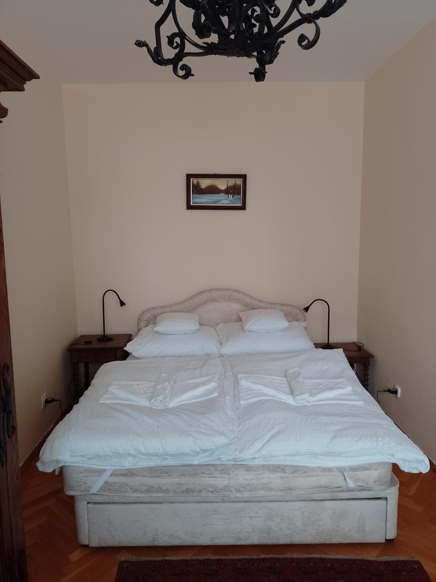 Belvarosi Classic Apartman 85 Square Meters Szombathely Zewnętrze zdjęcie