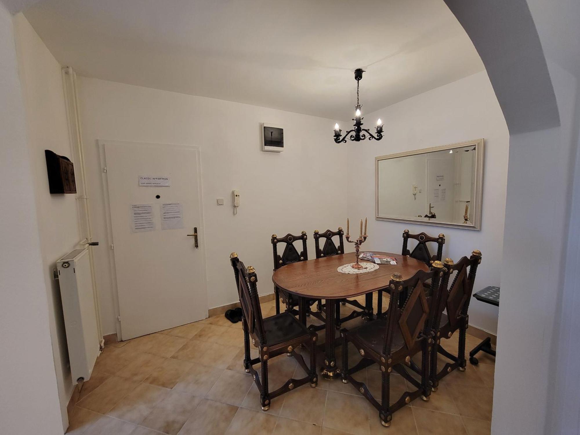 Belvarosi Classic Apartman 85 Square Meters Szombathely Zewnętrze zdjęcie