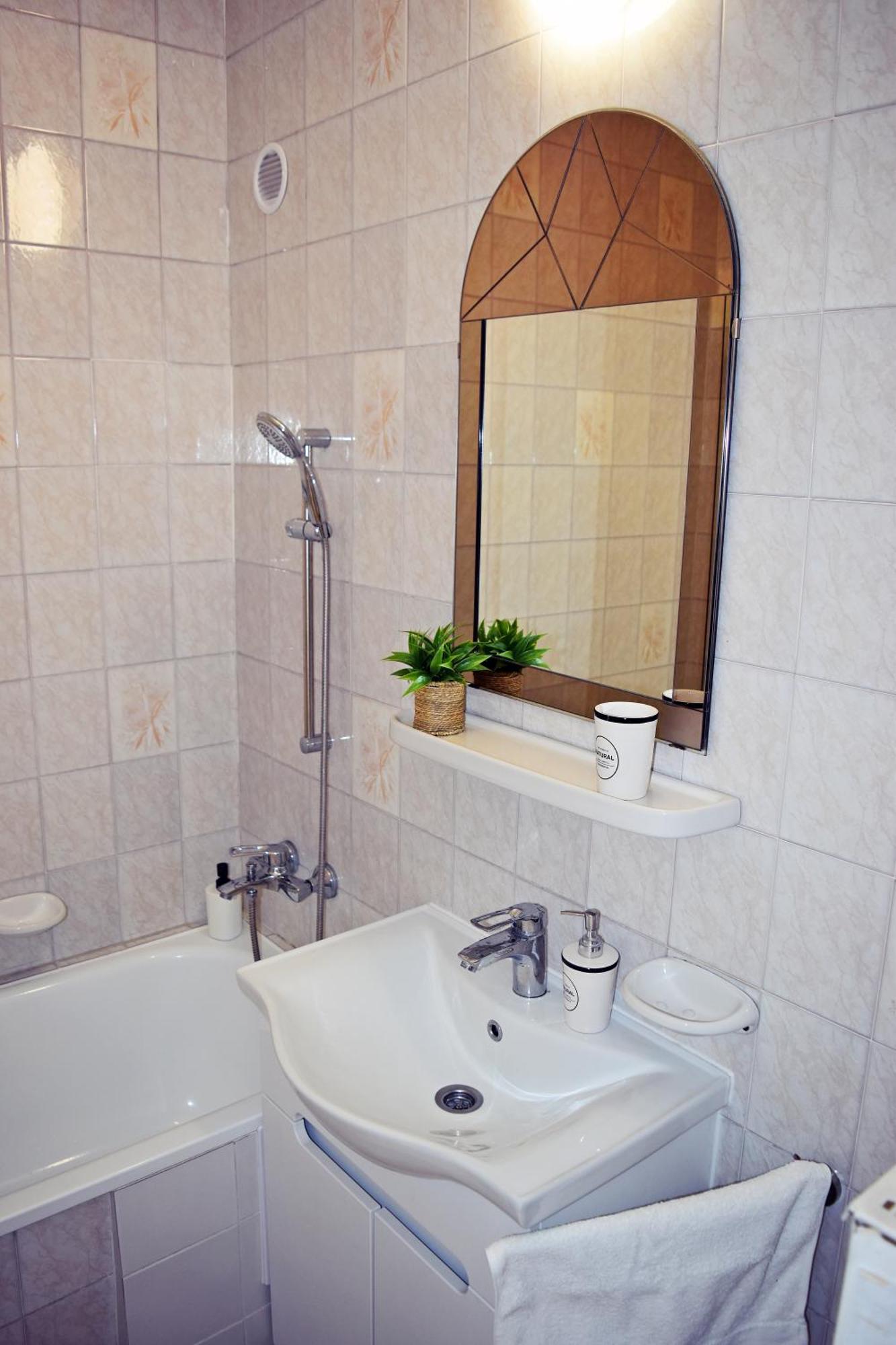 Belvarosi Classic Apartman 85 Square Meters Szombathely Zewnętrze zdjęcie